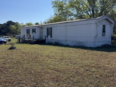 1830 Goslin Pond Rd, Summerton, SC 29148