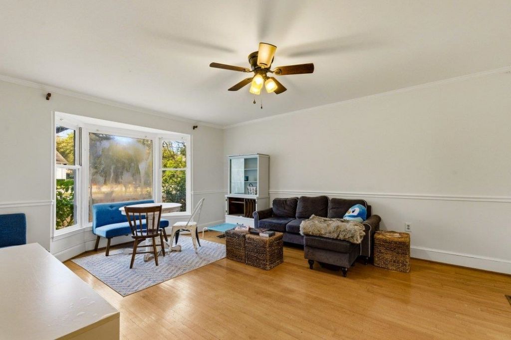 1508 Elm St. Photo 13