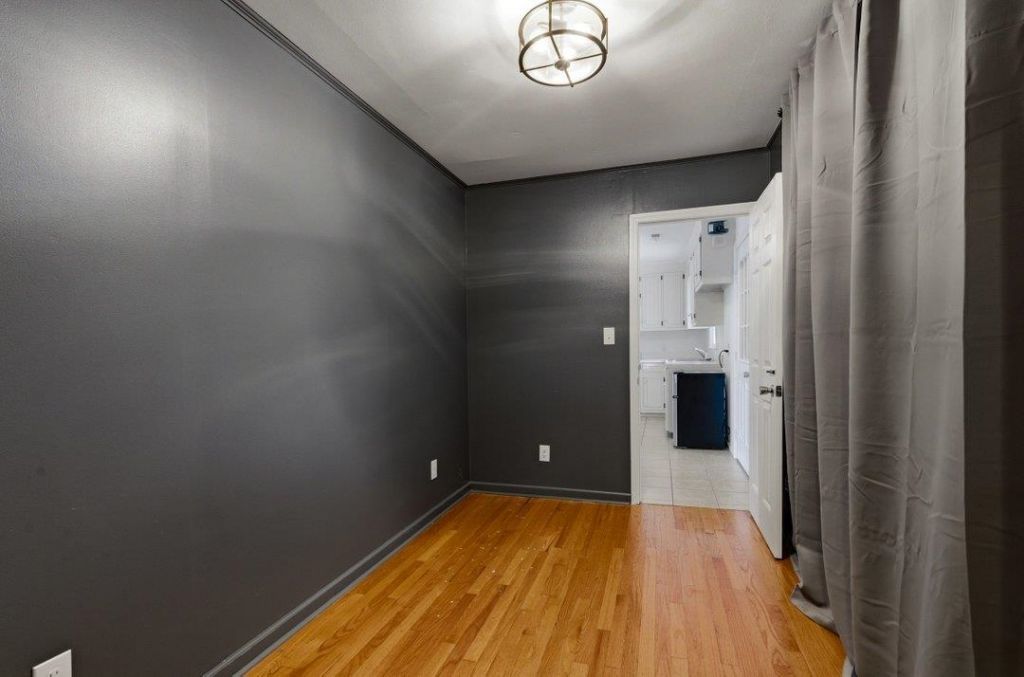 1508 Elm St. Photo 17