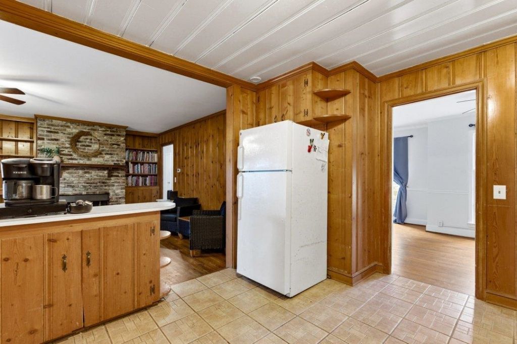 1508 Elm St. Photo 6