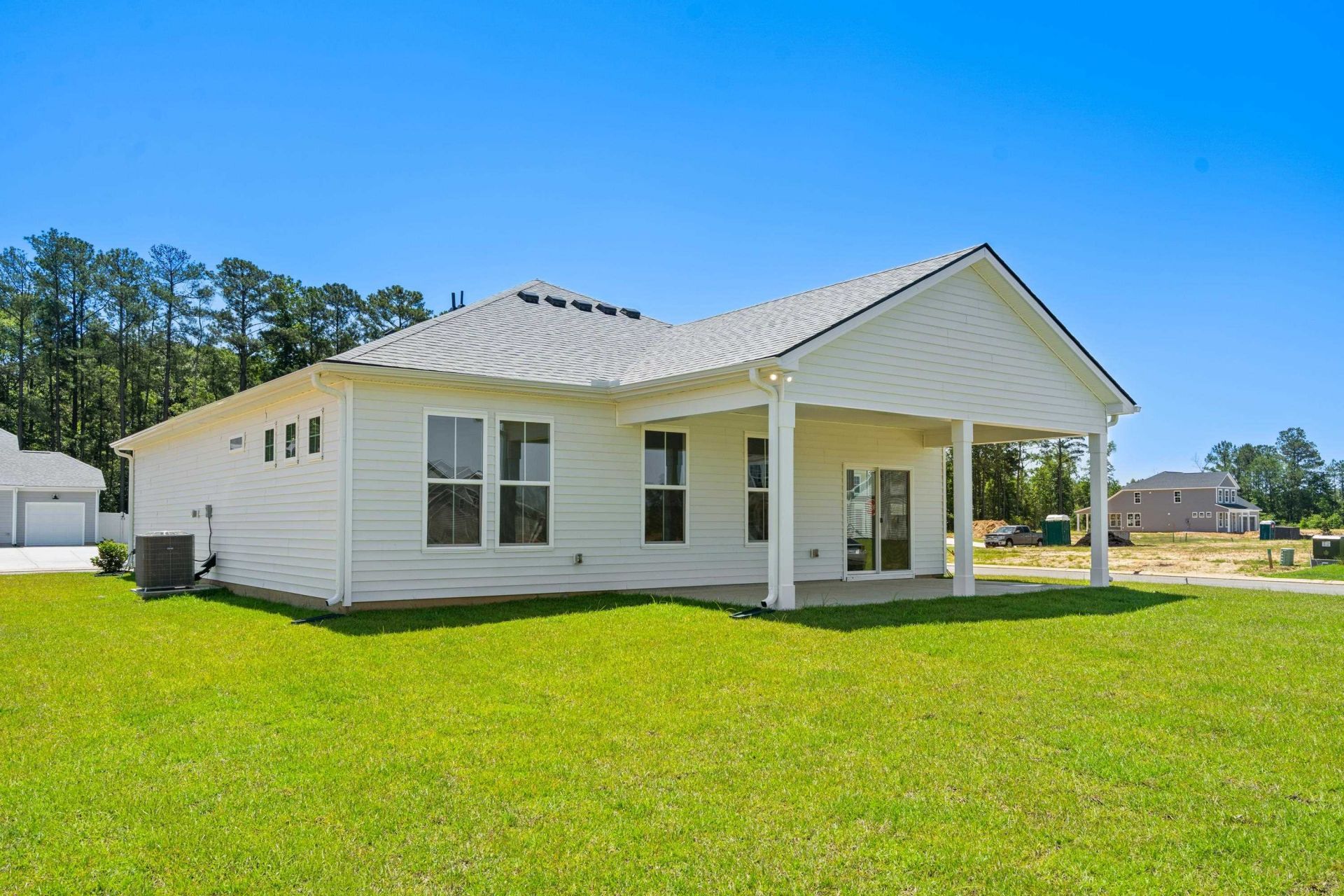 431 Joseph St Photo 29