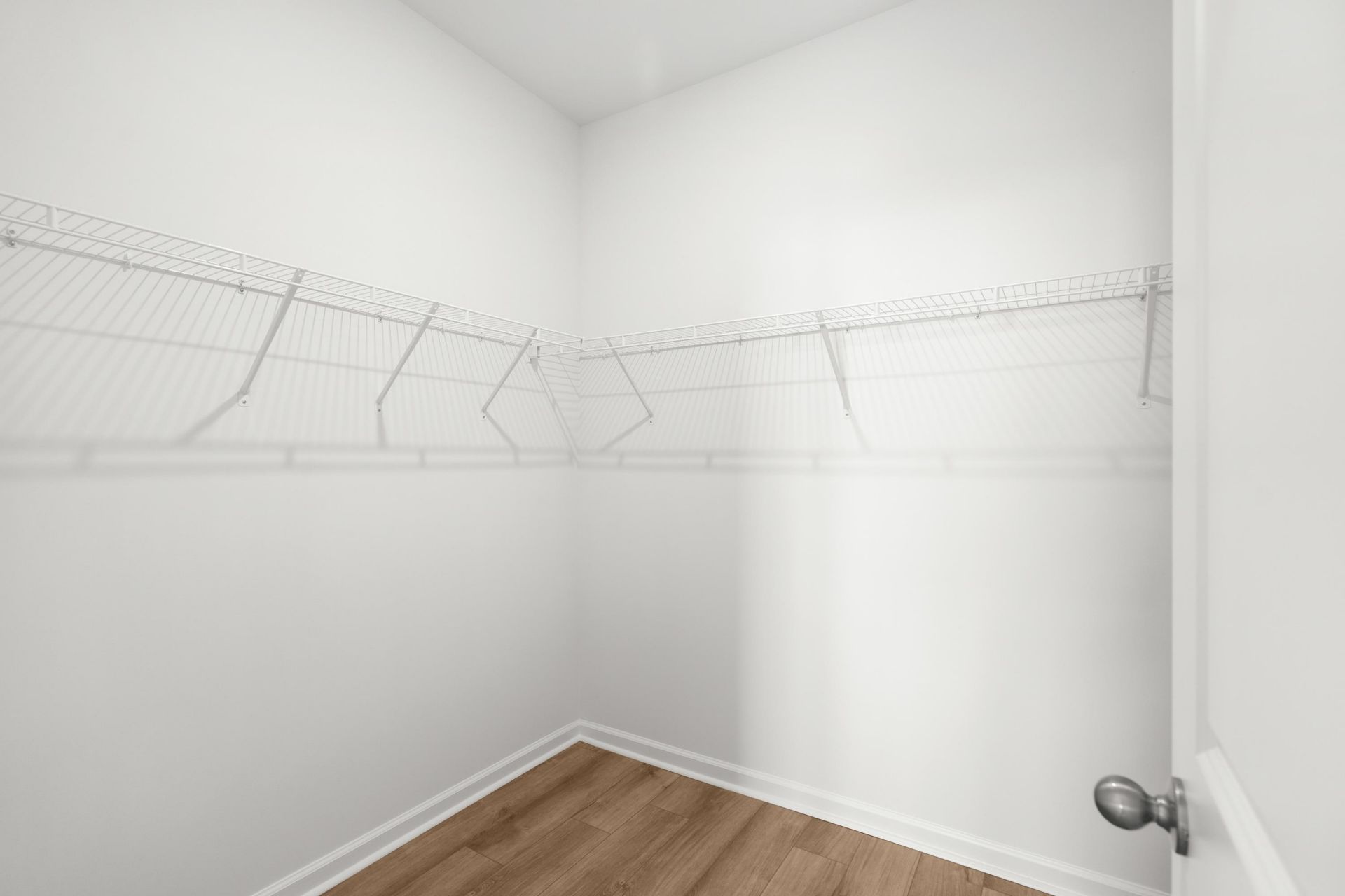 431 Joseph St Photo 35
