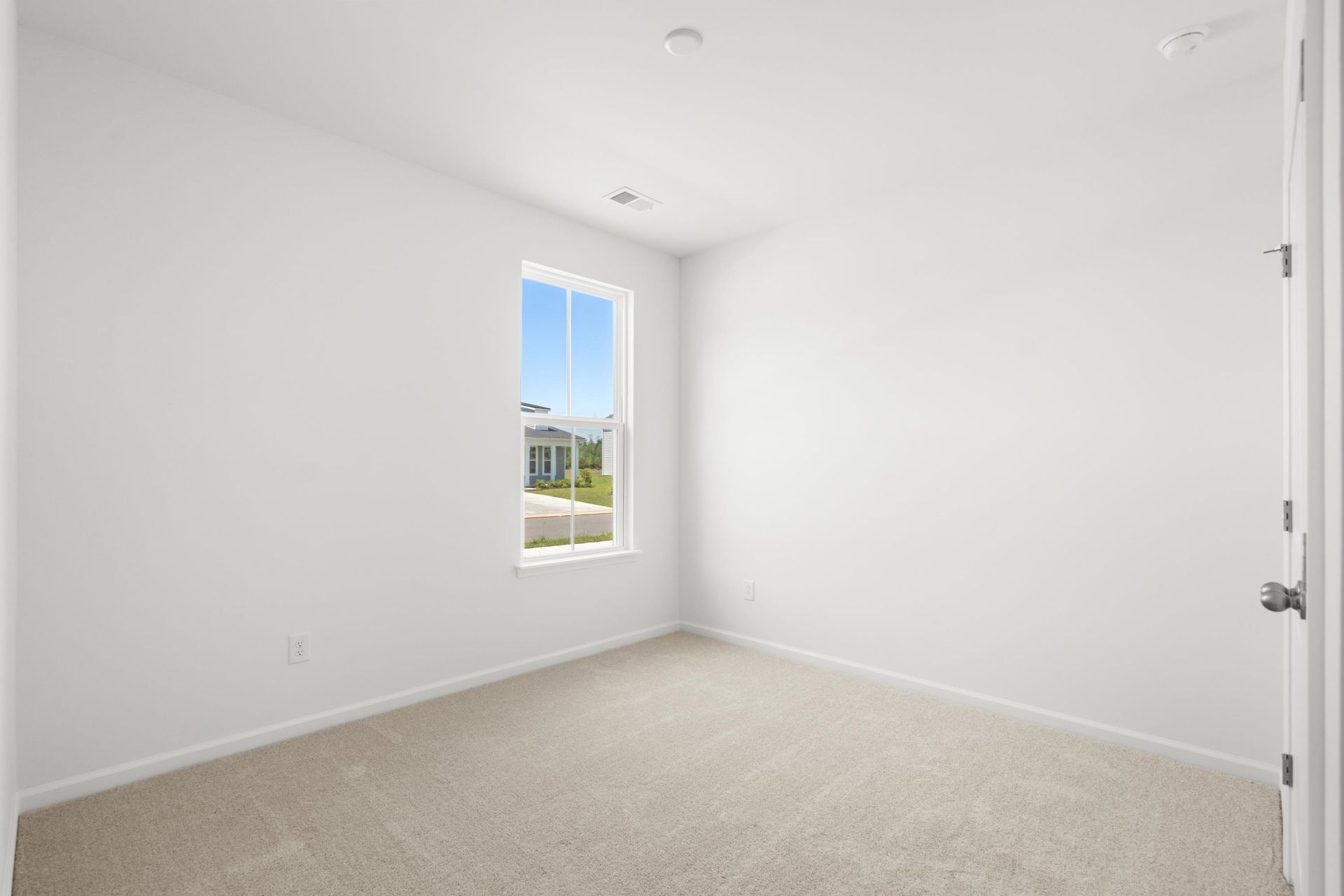 431 Joseph St Photo 38