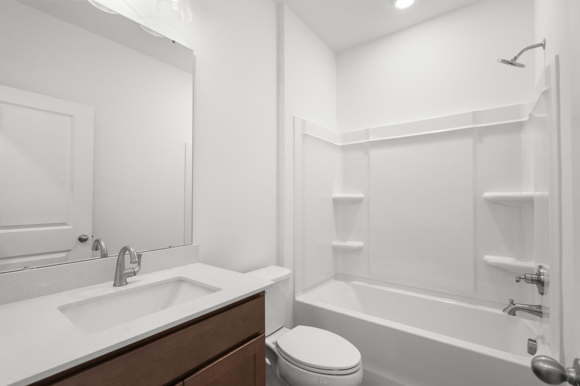 431 Joseph St Photo 40