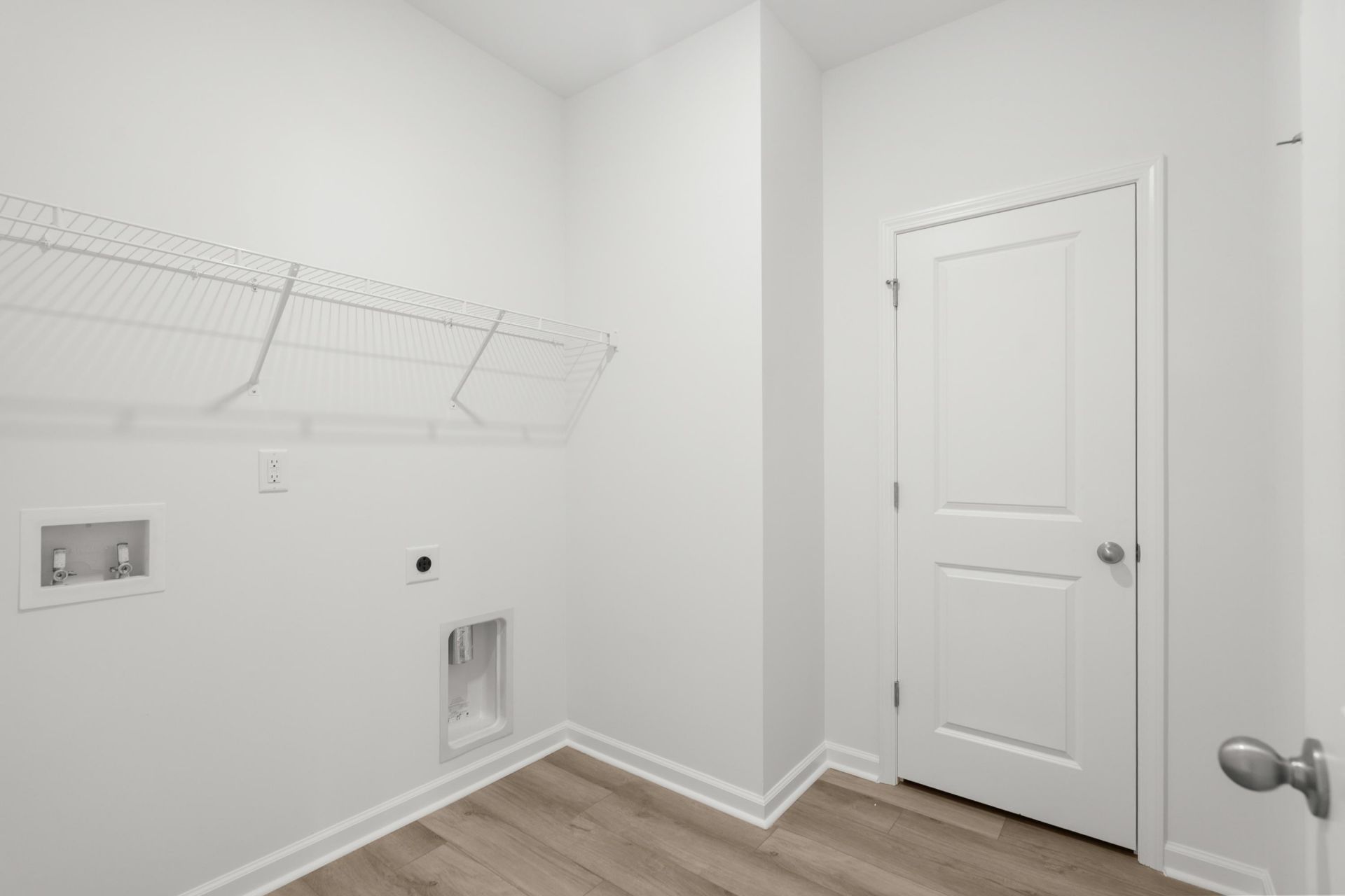 431 Joseph St Photo 41