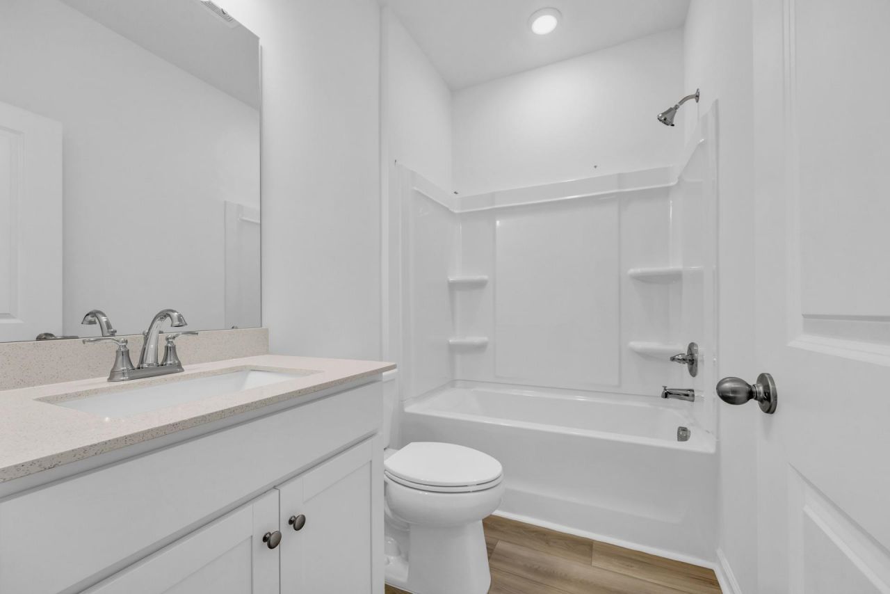 431 Joseph St Photo 5