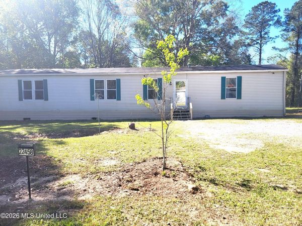 22458 N Pine, Pass Christian, MS 39571