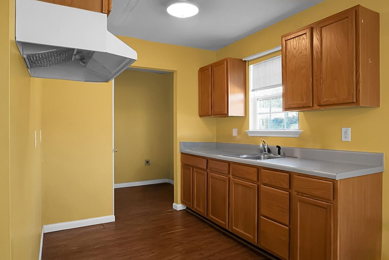 415 & 420 Huwel Drive Photo 10