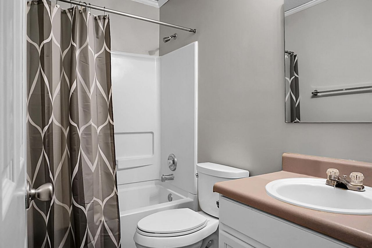 415 & 420 Huwel Drive Photo 18