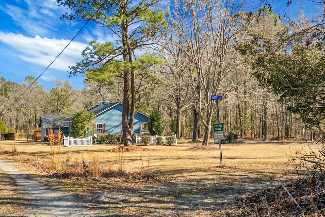 415 & 420 Huwel Drive Photo 21