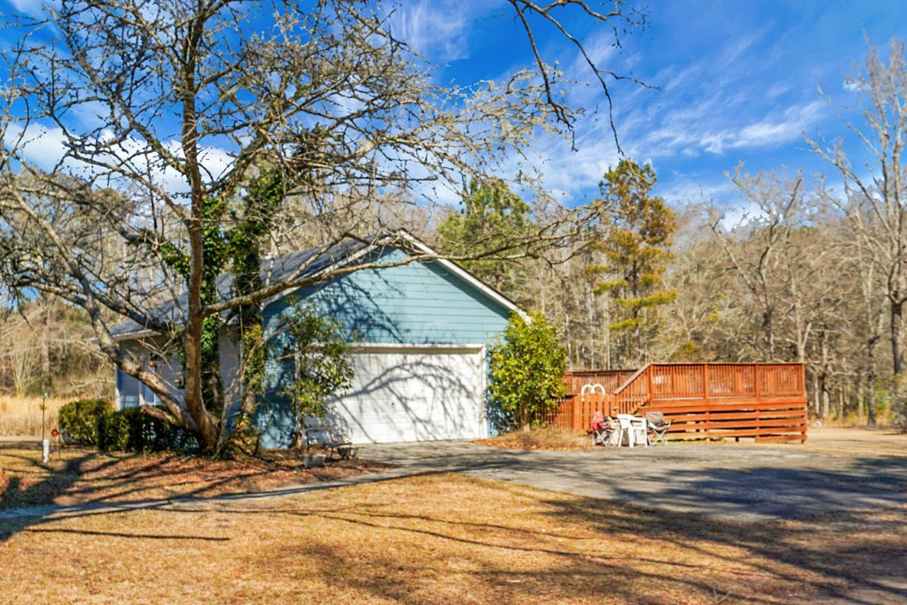 415 & 420 Huwel Drive Photo 24