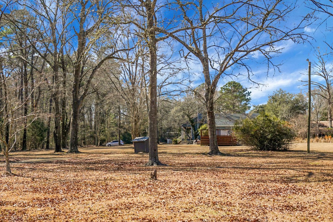 415 & 420 Huwel Drive Photo 29