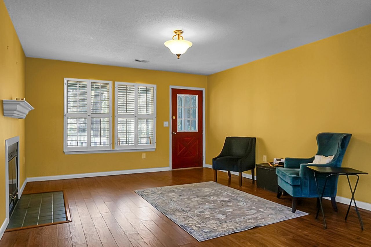 415 & 420 Huwel Drive Photo 9