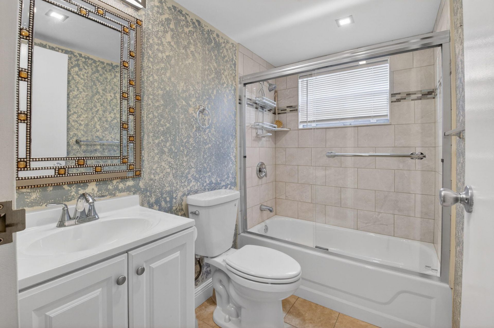 204 Flanders E, Delray Beach, FL 33484 Photo