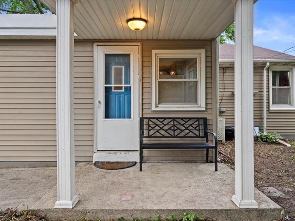 5006 N Port Washington ROAD, Glendale, WI 53217