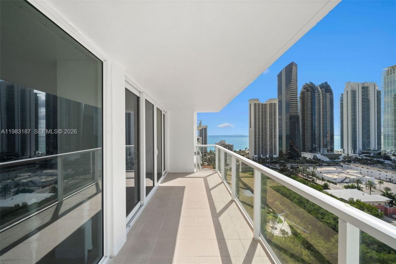 230 S 174th St , Unit 2202, Sunny Isles Beach, FL 33160 Photo