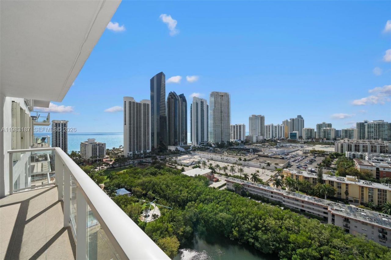 230 S 174th St , Unit 2202, Sunny Isles Beach, FL 33160 Photo
