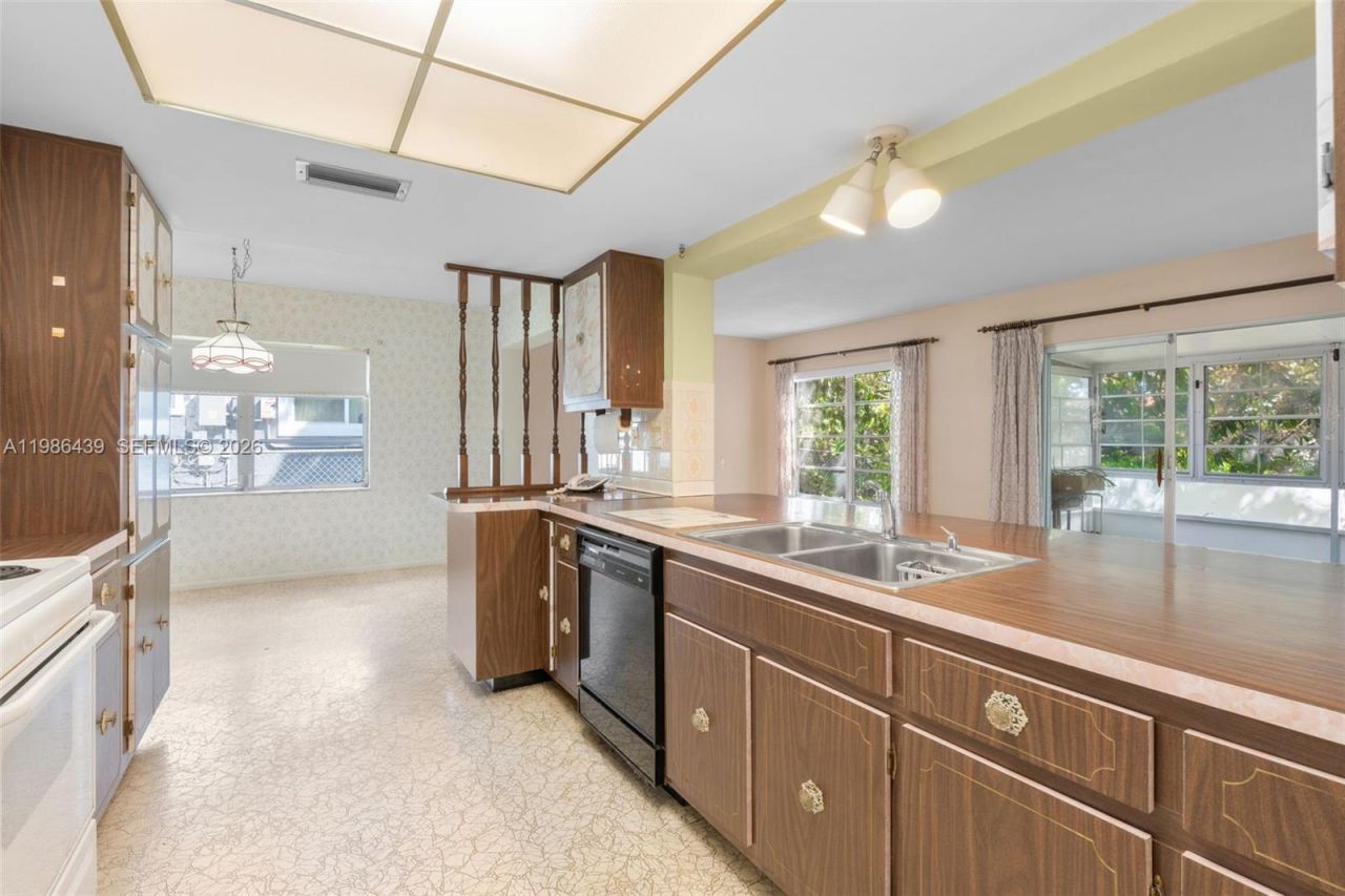 815 SW 50th Ter , Margate, FL 33068 Photo