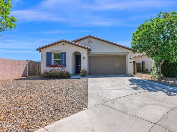 8503 W PEPPERTREE Lane, Glendale, AZ 85305