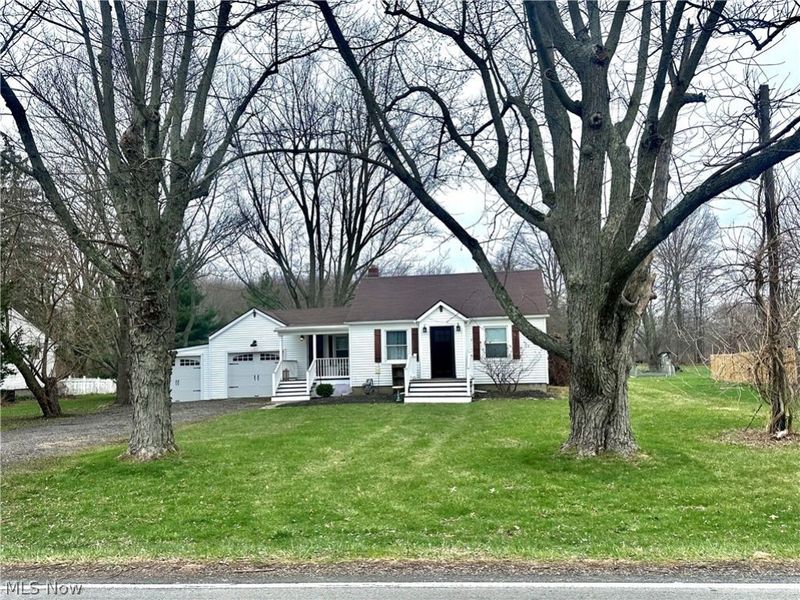 6832 Murray Ridge Road, Elyria, OH 44035 Photo 2