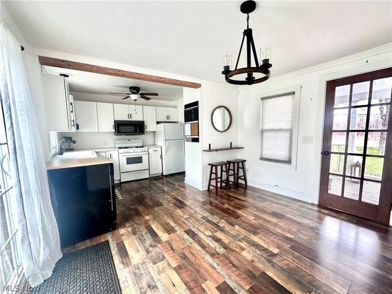 6832 Murray Ridge Road, Elyria, OH 44035 Photo 6