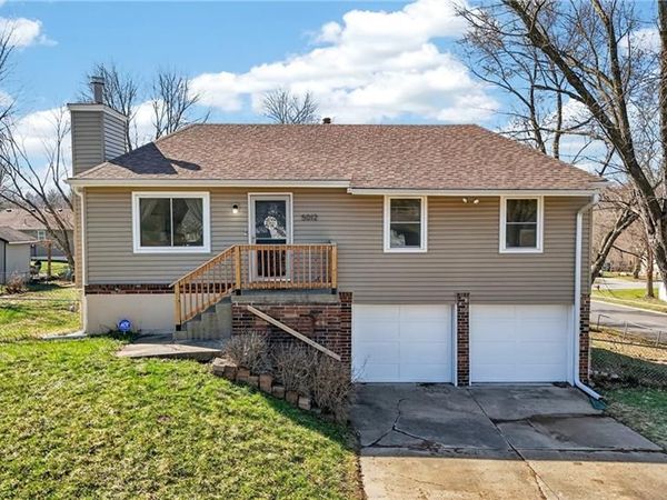 5012 NW Downing Street, Blue Springs, MO 64015