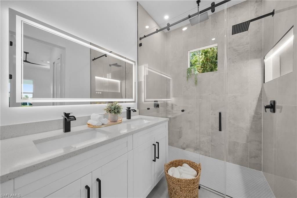 100 Denis Ave N, Lehigh Acres, FL 33971 Photo