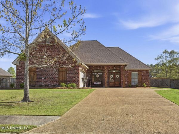 902 Belle Oak Cove, Brandon, MS 39042