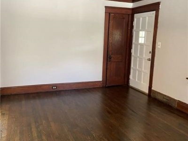 11316 Florian Avenue, Cleveland, OH 44111 Photo 5