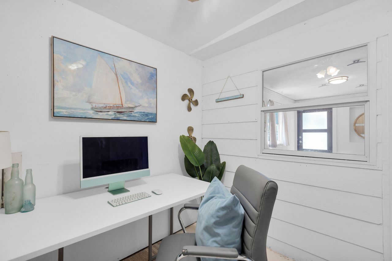 10 Dolphin Road, Key Largo, FL 33037 Photo