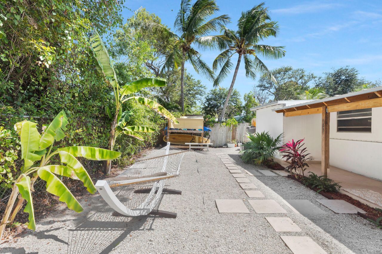 10 Dolphin Road, Key Largo, FL 33037 Photo