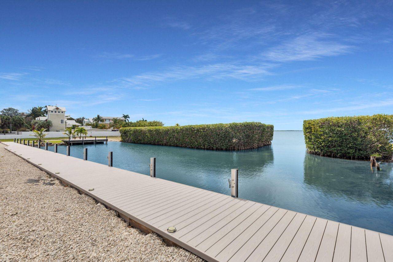 10 Dolphin Road, Key Largo, FL 33037 Photo