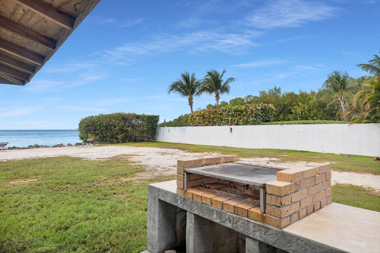 10 Dolphin Road, Key Largo, FL 33037 Photo