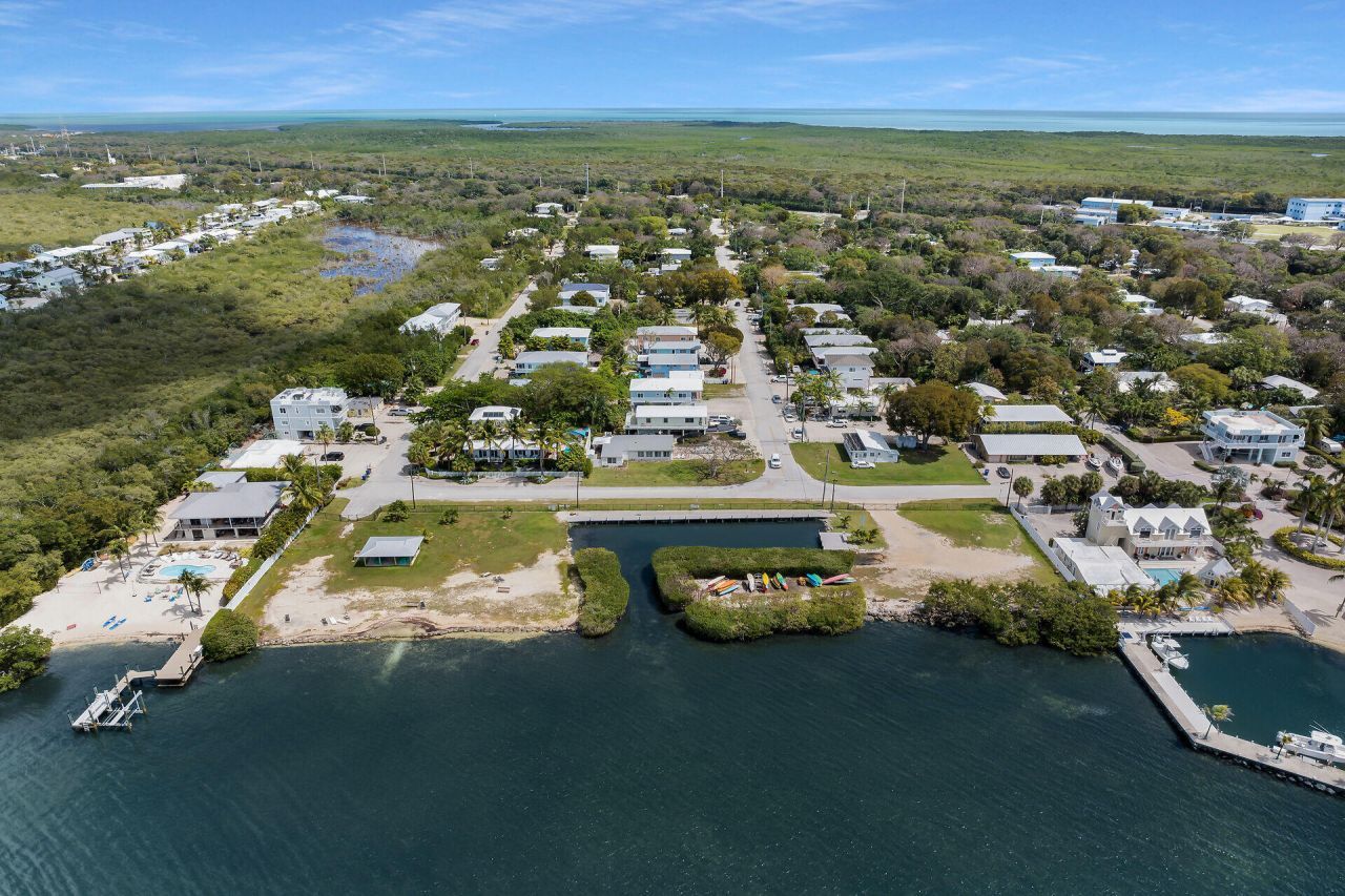10 Dolphin Road, Key Largo, FL 33037 Photo
