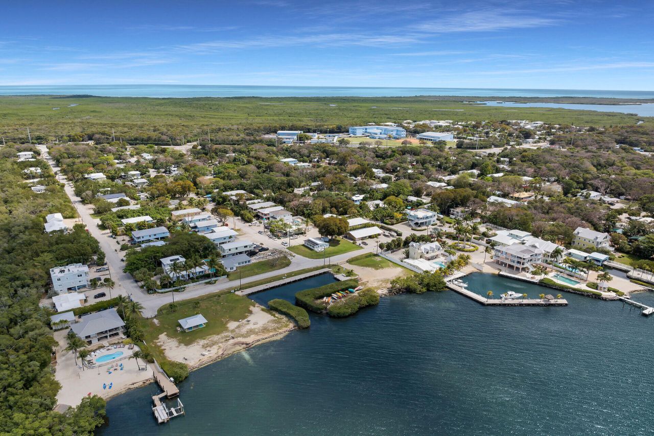 10 Dolphin Road, Key Largo, FL 33037 Photo