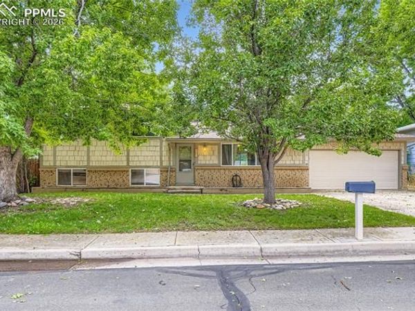 4806 Sprucewood Drive, Colorado Springs, CO 80918