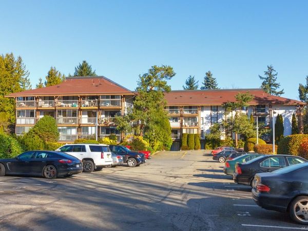 1009 McKenzie Ave , Unit 310, Saanich, BC V9B 4B1