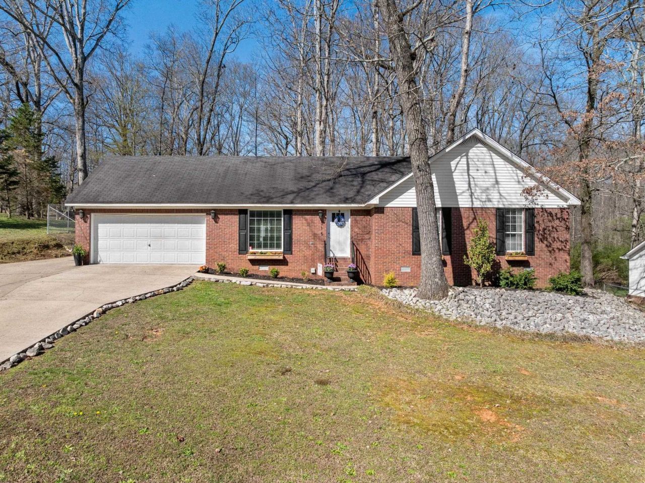 315 Shelia St, Florence, AL 00000 Main Photo