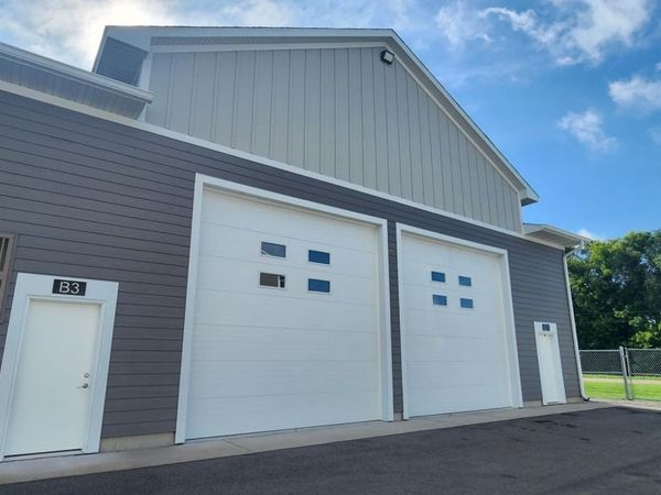 721 Industrial Boulevard, Unit B4, Watertown, MN 55388