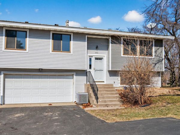 543 Clover Leaf Parkway NE, Blaine, MN 55434