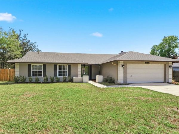 8636 ALEGRE CIR, ORLANDO, FL 32836
