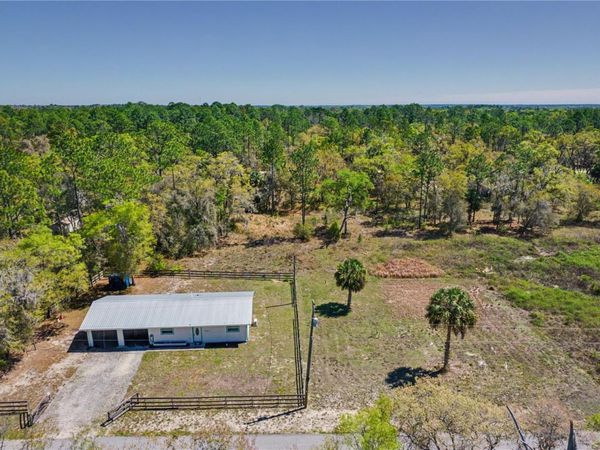 19511 SE 110TH AVENUE , INGLIS, FL 34449