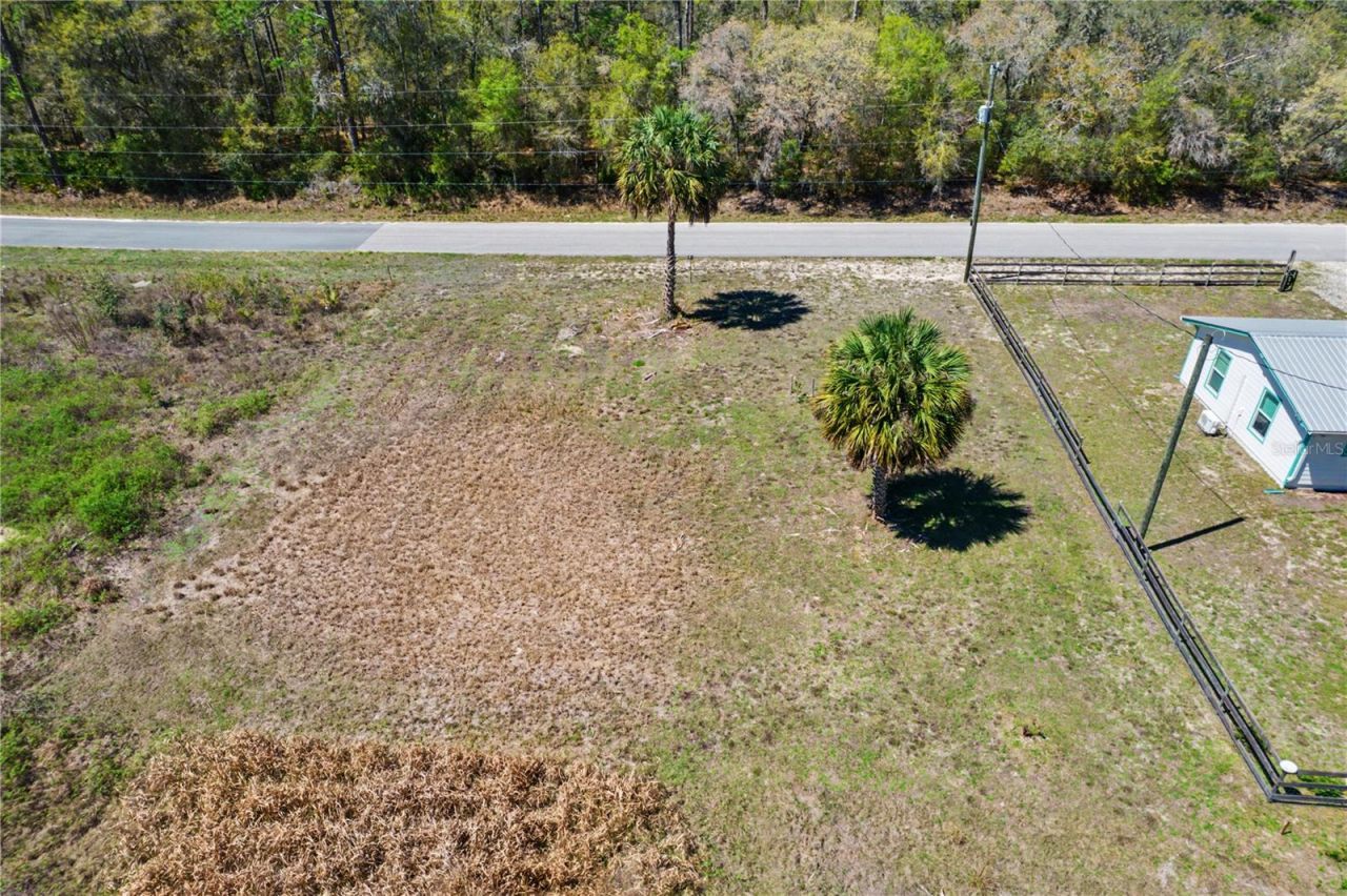 19511 SE 110th Avenue , Inglis, FL 34449 Photo