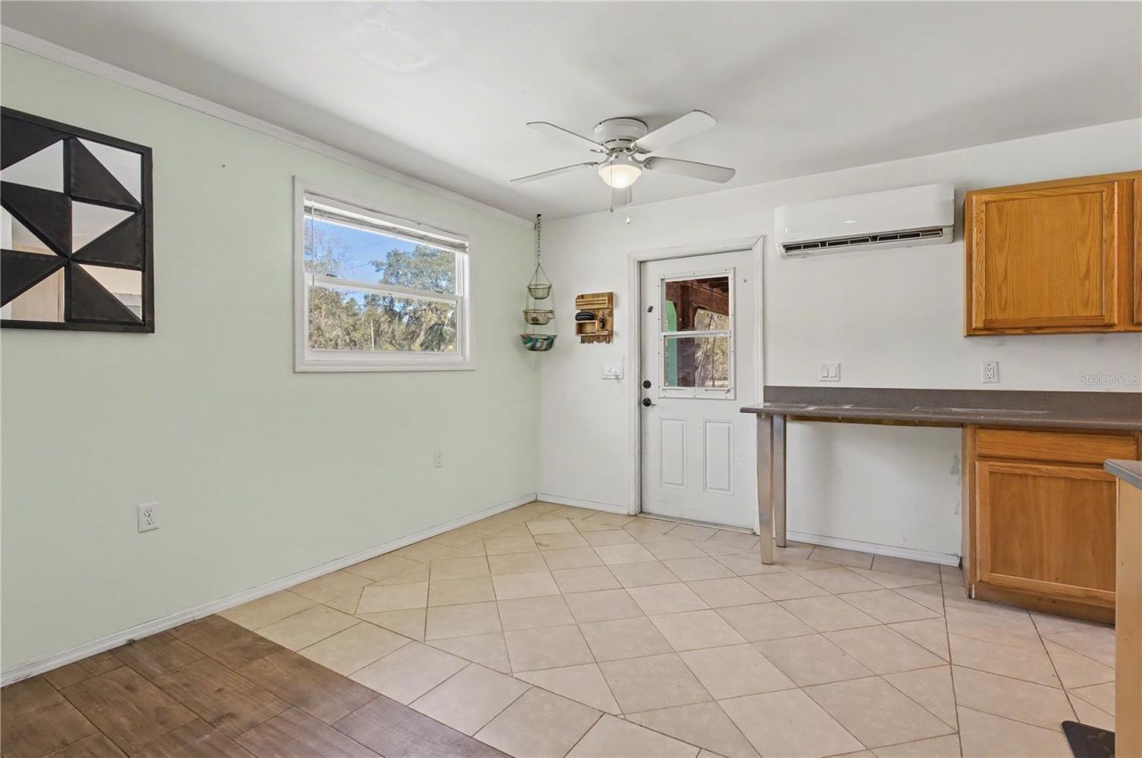 19511 SE 110th Avenue , Inglis, FL 34449 Photo