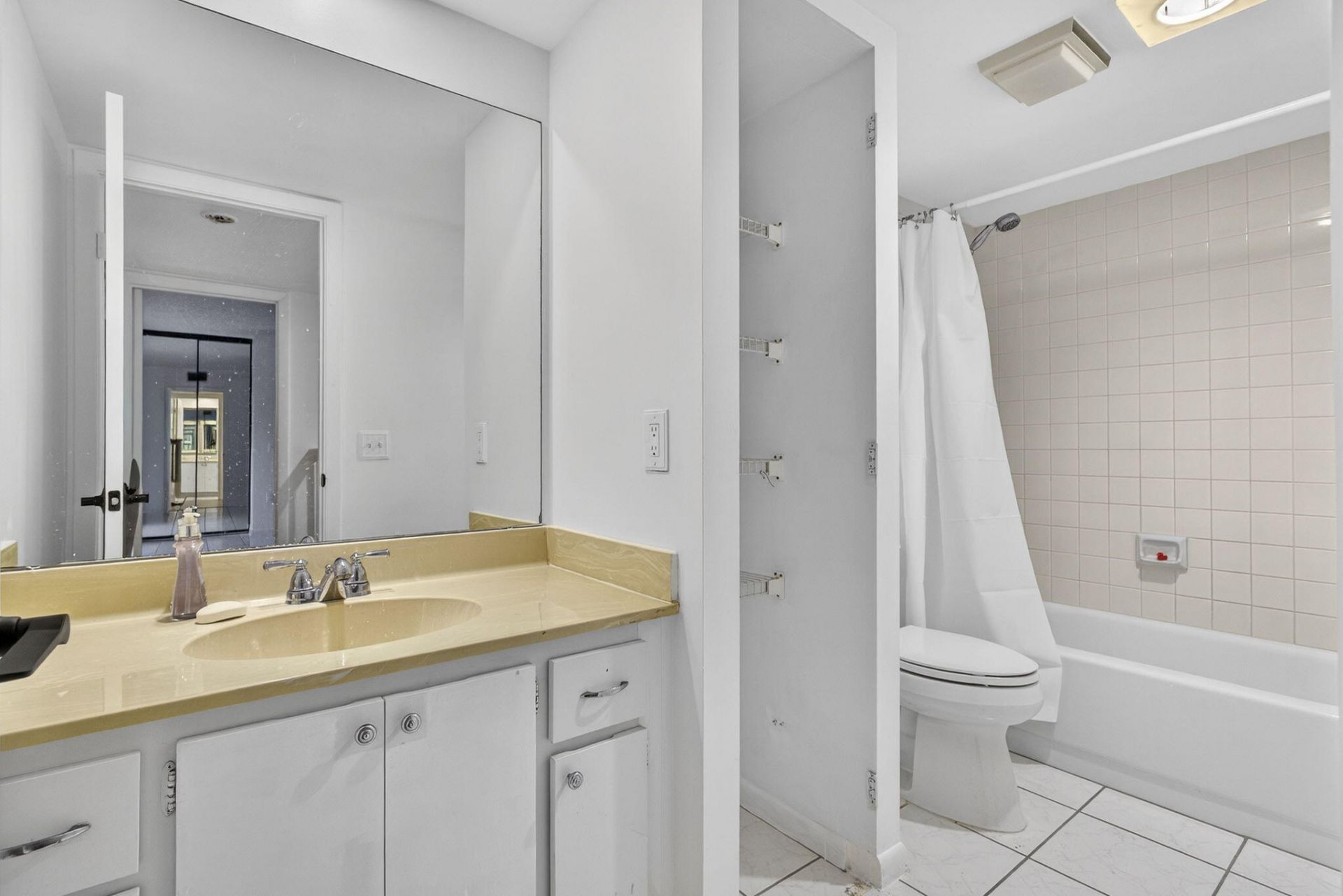 168 Heritage Way, West Palm Beach, FL 33407 Photo