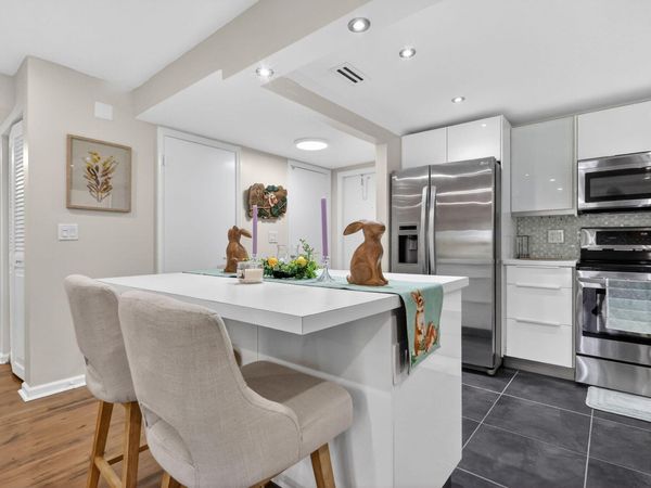 720 N Dixie Highway, Unit 604, Lantana, FL 33462