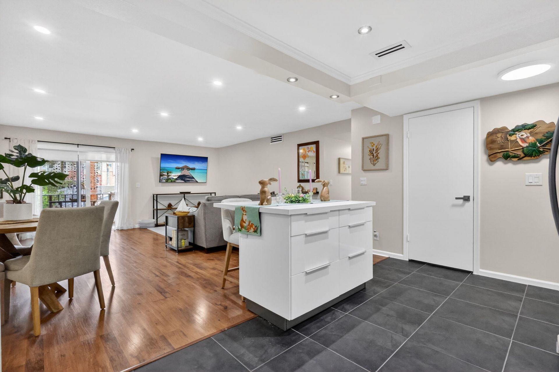 720 N Dixie Highway, Unit 604, Lantana, FL 33462 Photo