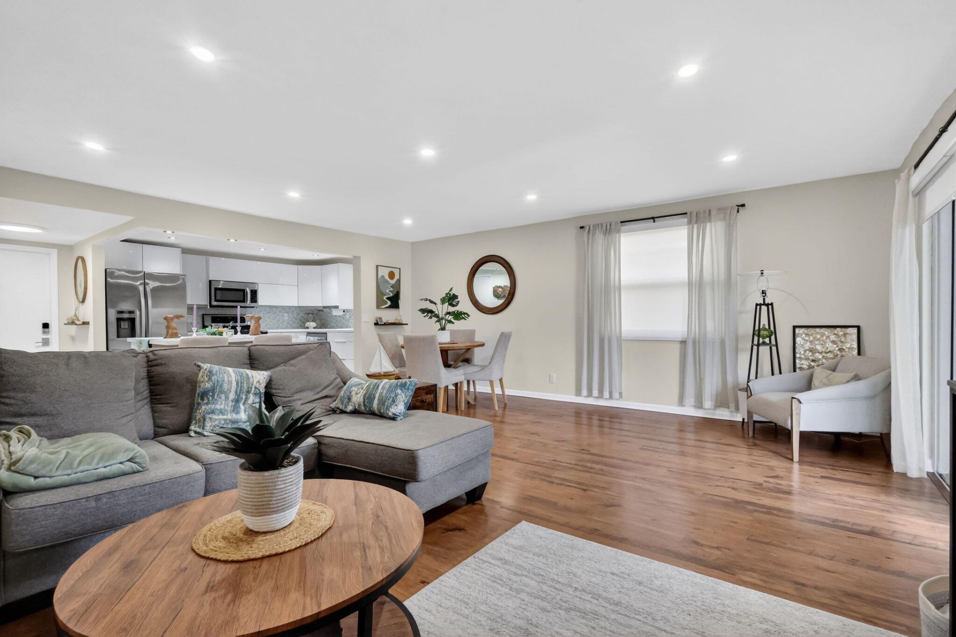 720 N Dixie Highway, Unit 604, Lantana, FL 33462 Photo