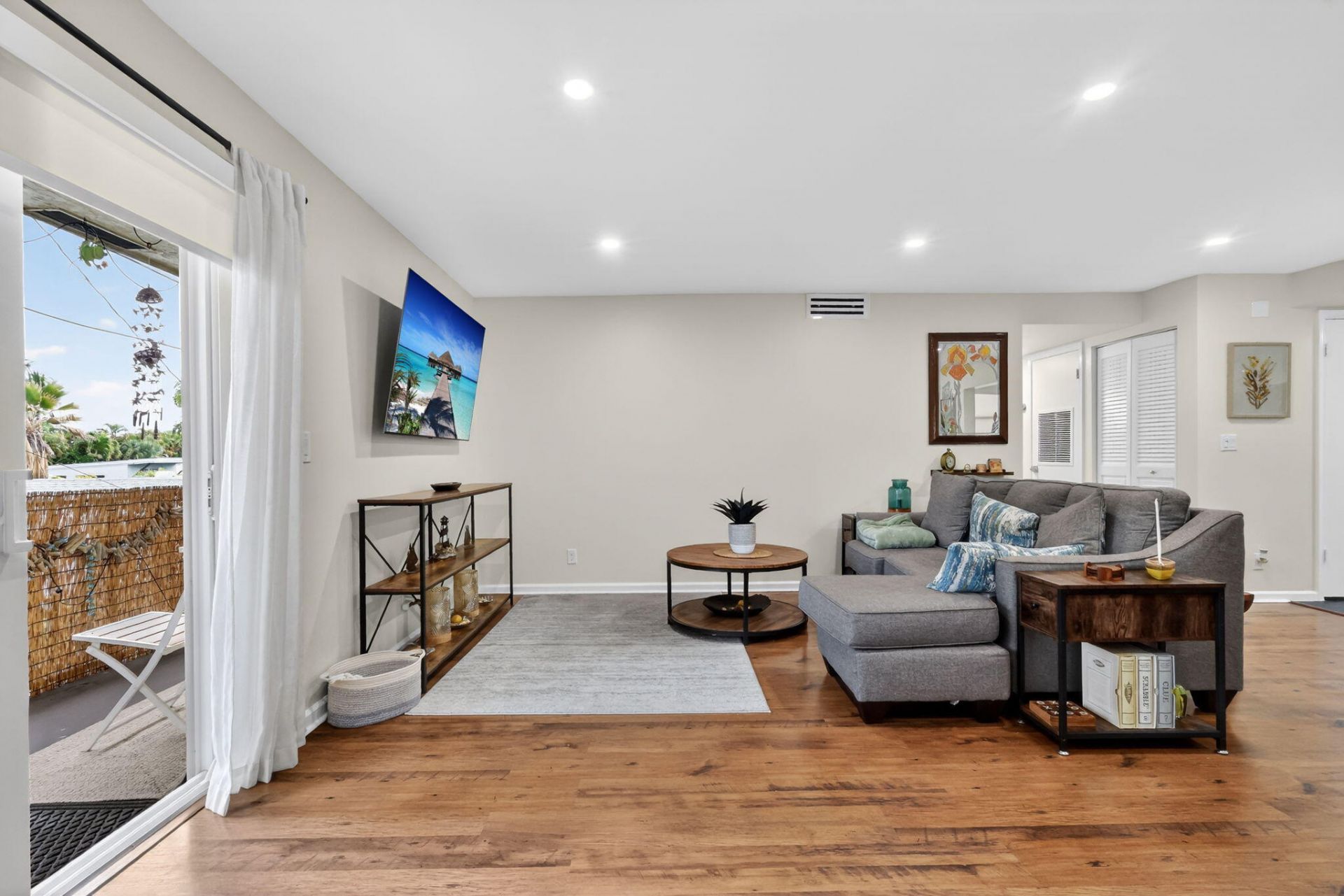 720 N Dixie Highway, Unit 604, Lantana, FL 33462 Photo