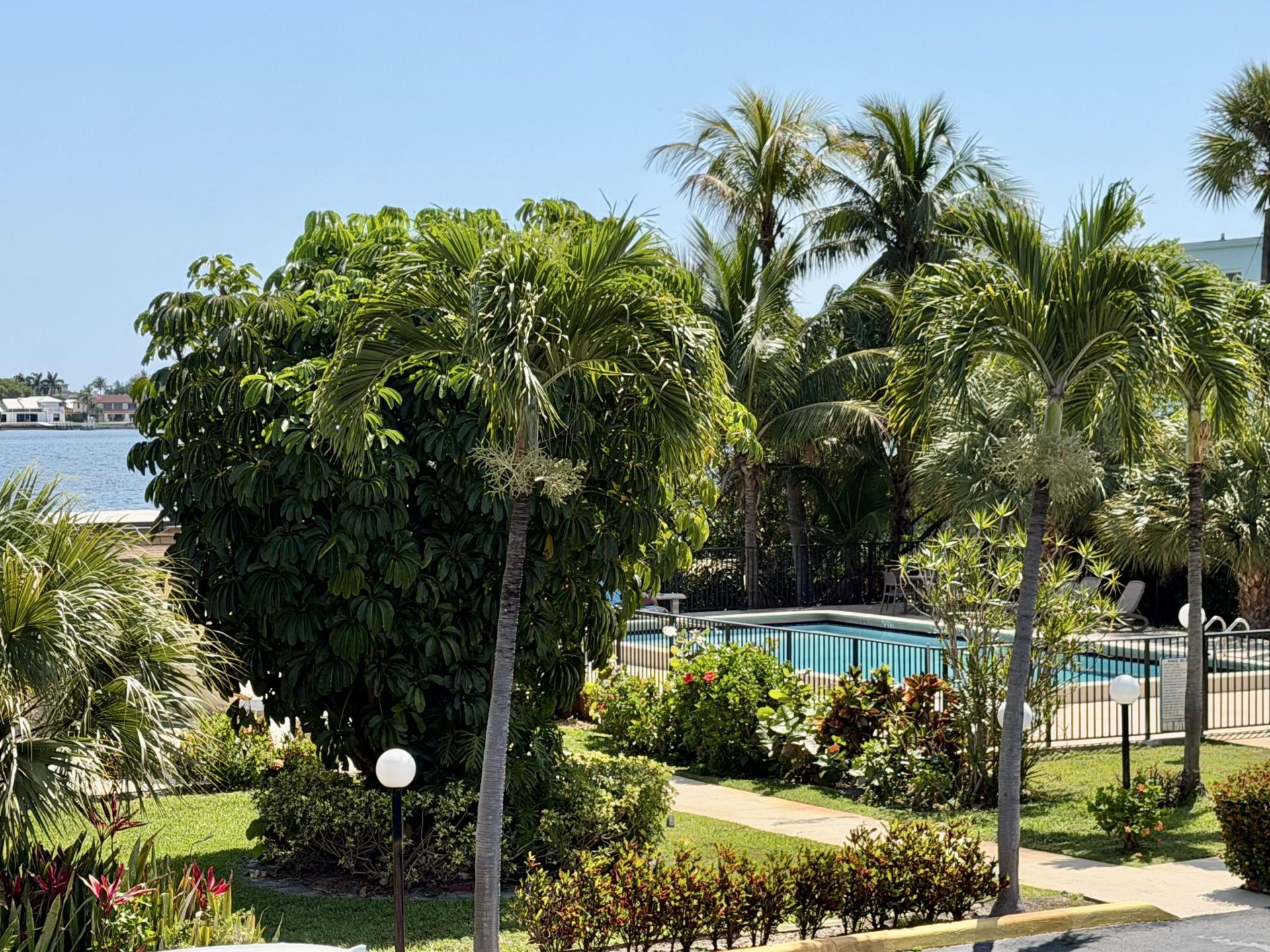 720 N Dixie Highway, Unit 604, Lantana, FL 33462 Photo